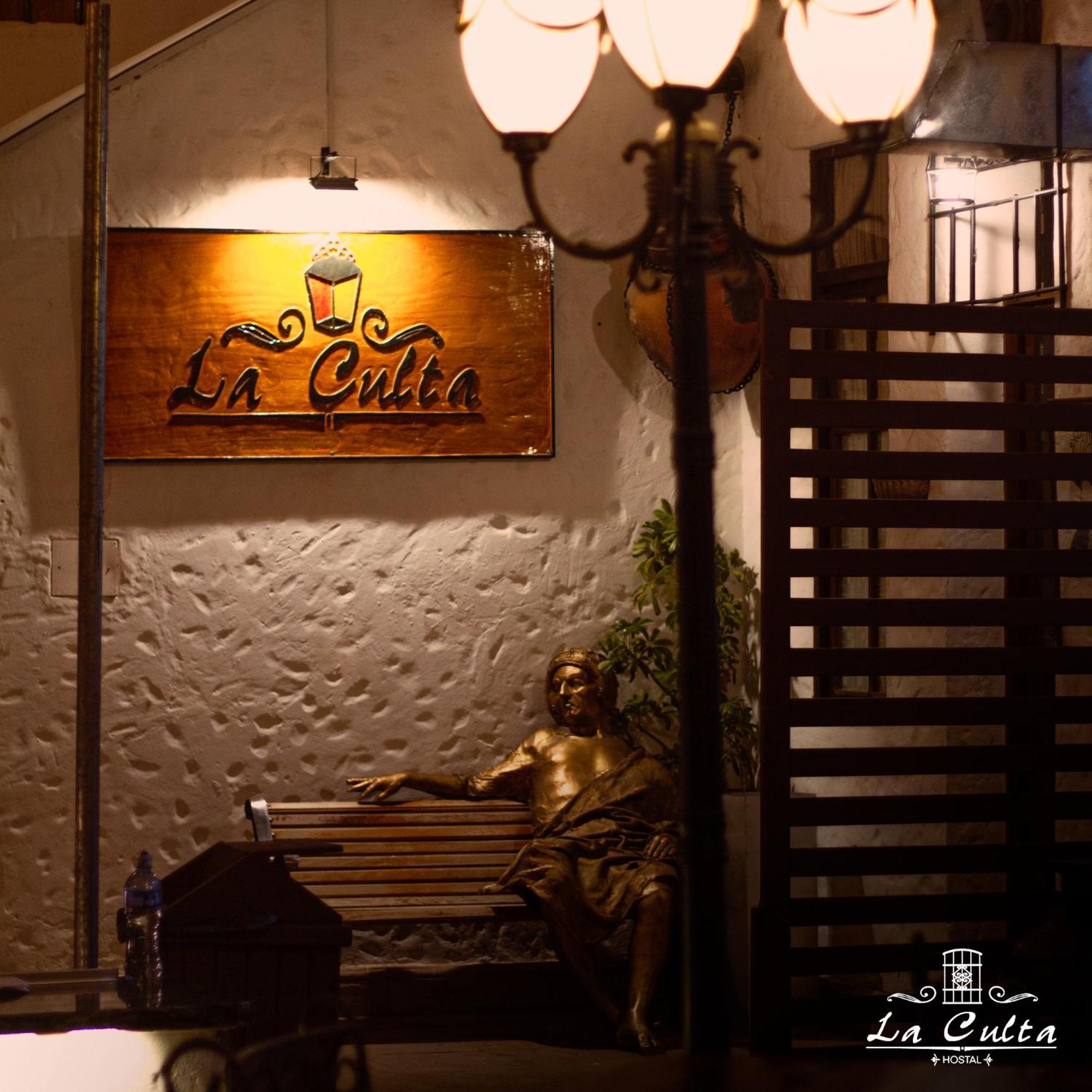 La Culta Centro Cultural Y Hostal Sucre Eksteriør bilde