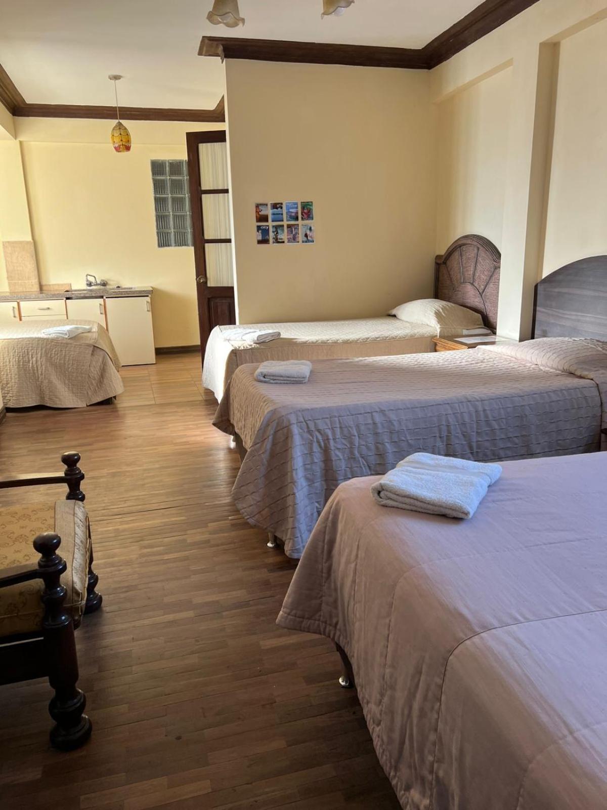 La Culta Centro Cultural Y Hostal Sucre Eksteriør bilde