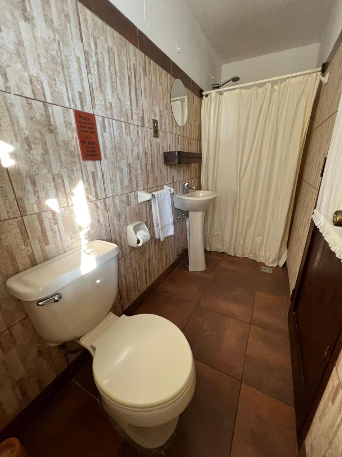 La Culta Centro Cultural Y Hostal Sucre Eksteriør bilde
